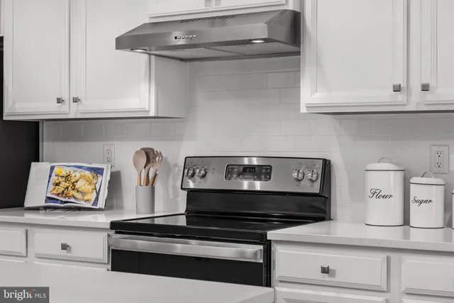 $569,990 | 9186 Murdstone Lane, Waldorf, MD 20603