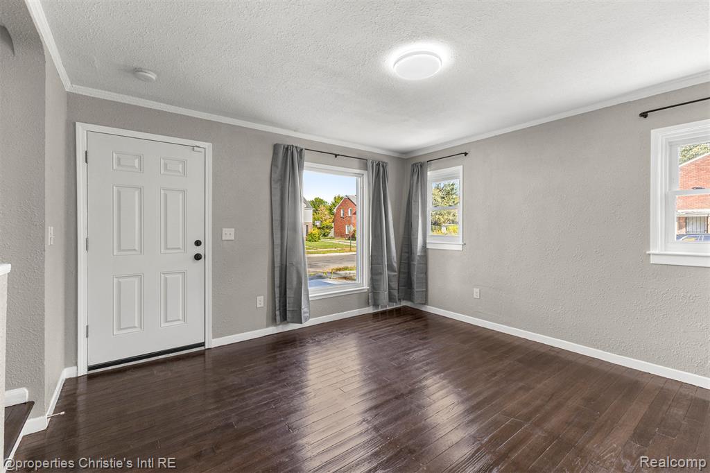 10842 Nottingham Road Detroit, MI 48224 - Photo 6 of 23