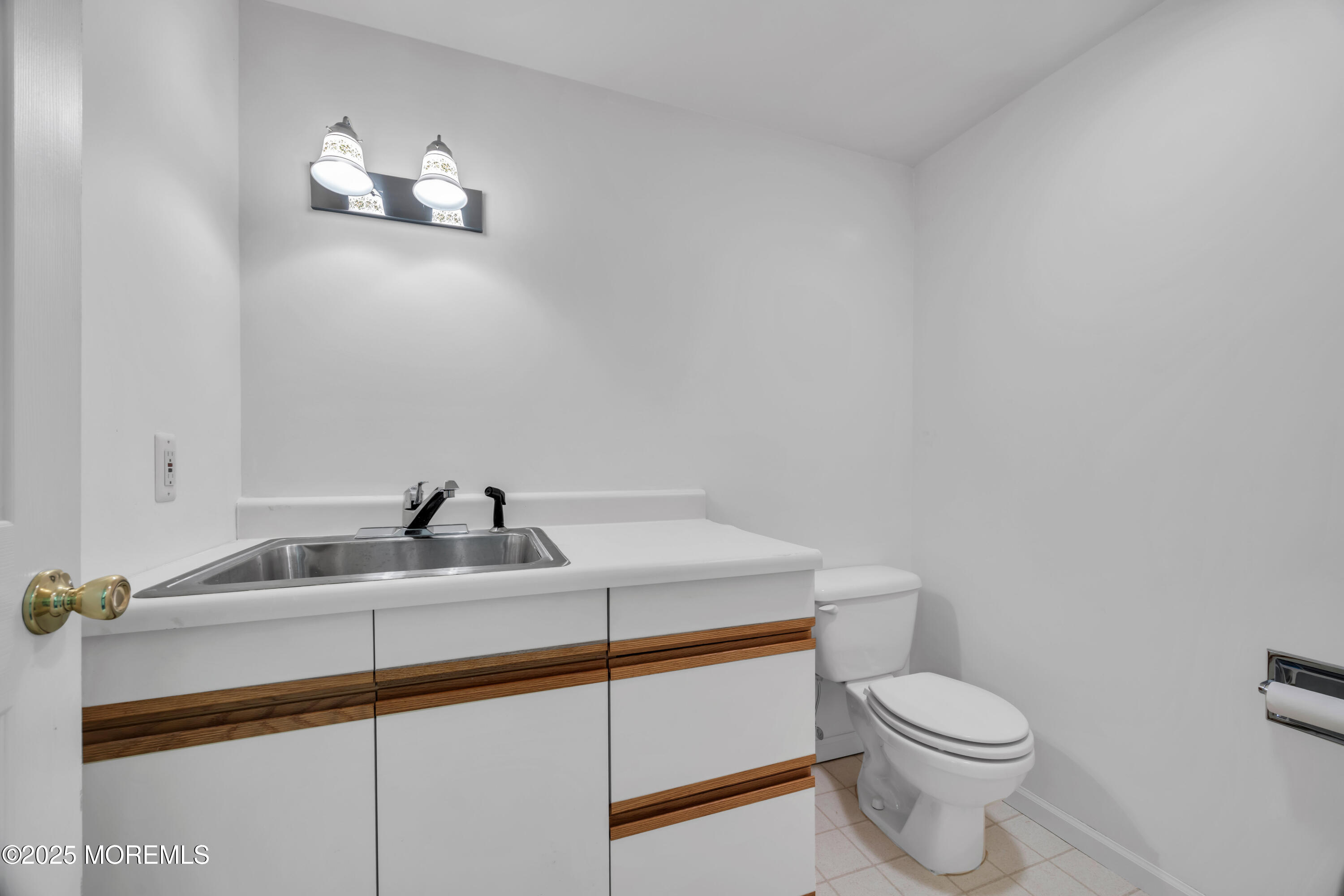 12 Thatcher Court Jackson, NJ 08527 - Photo 32 of 50 040_2m1a2384_56