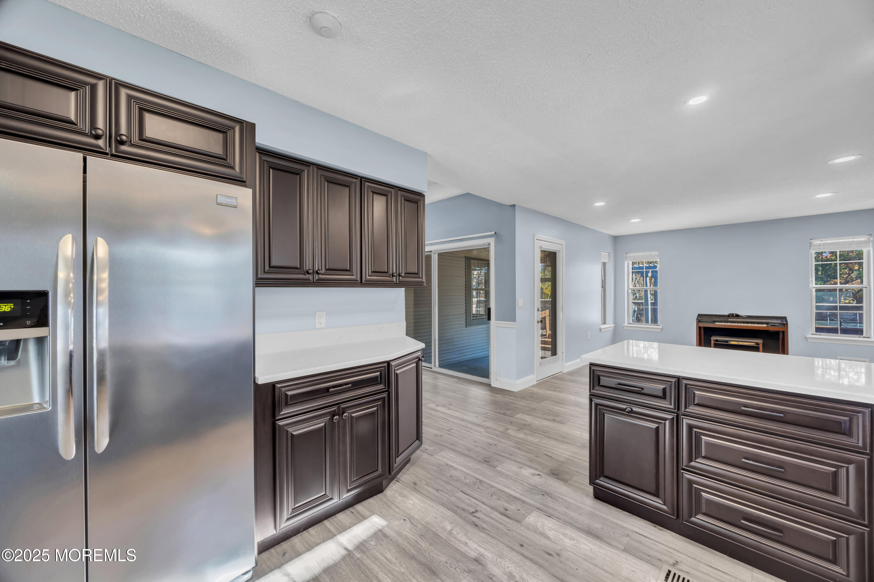 12 Thatcher Court Jackson, NJ 08527 - Photo 4 of 50 026_2m1a2334_673