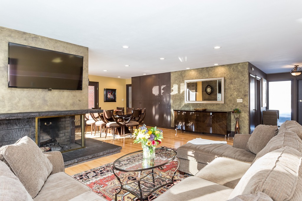63 Briarcliff Road Longmeadow, MA 01106 - Photo 14 of 30 Gallery Image 14