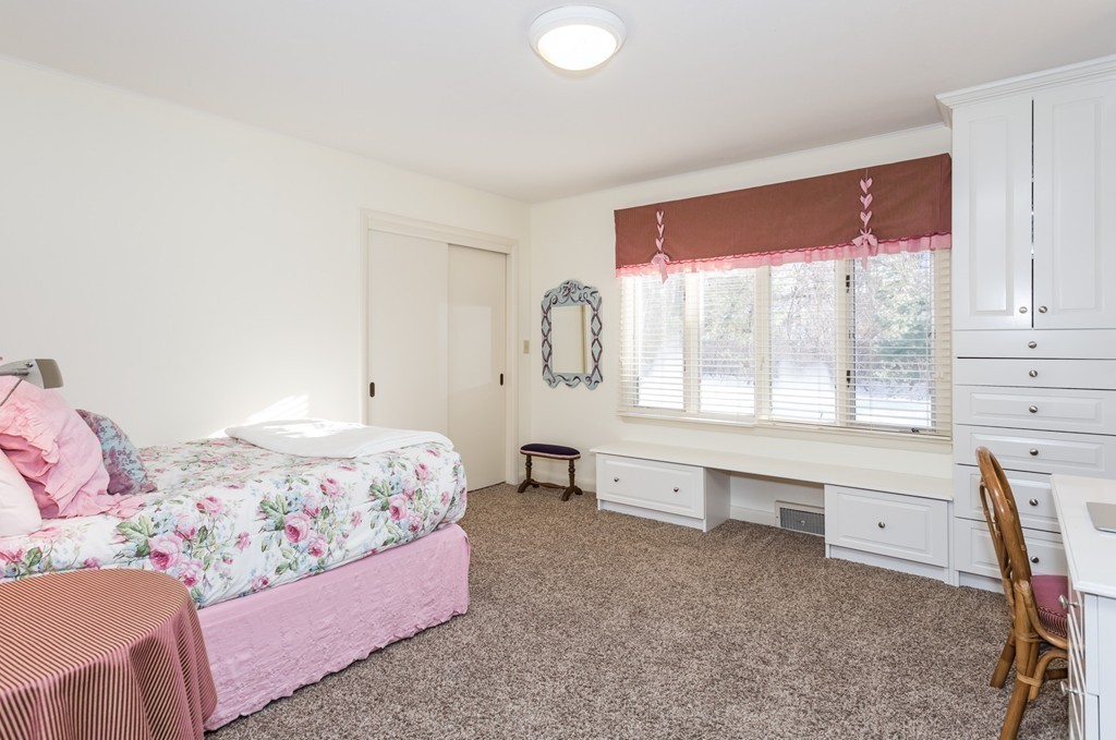63 Briarcliff Road Longmeadow, MA 01106 - Photo 18 of 30 Gallery Image 18