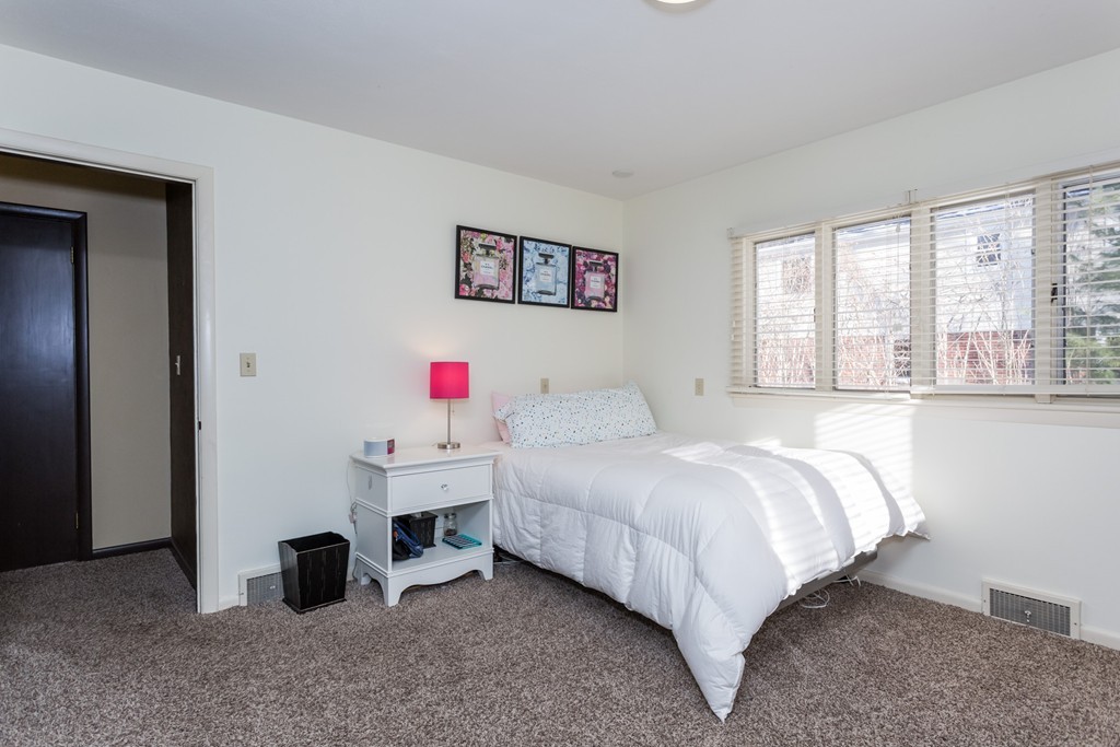63 Briarcliff Road Longmeadow, MA 01106 - Photo 21 of 30 Gallery Image 21