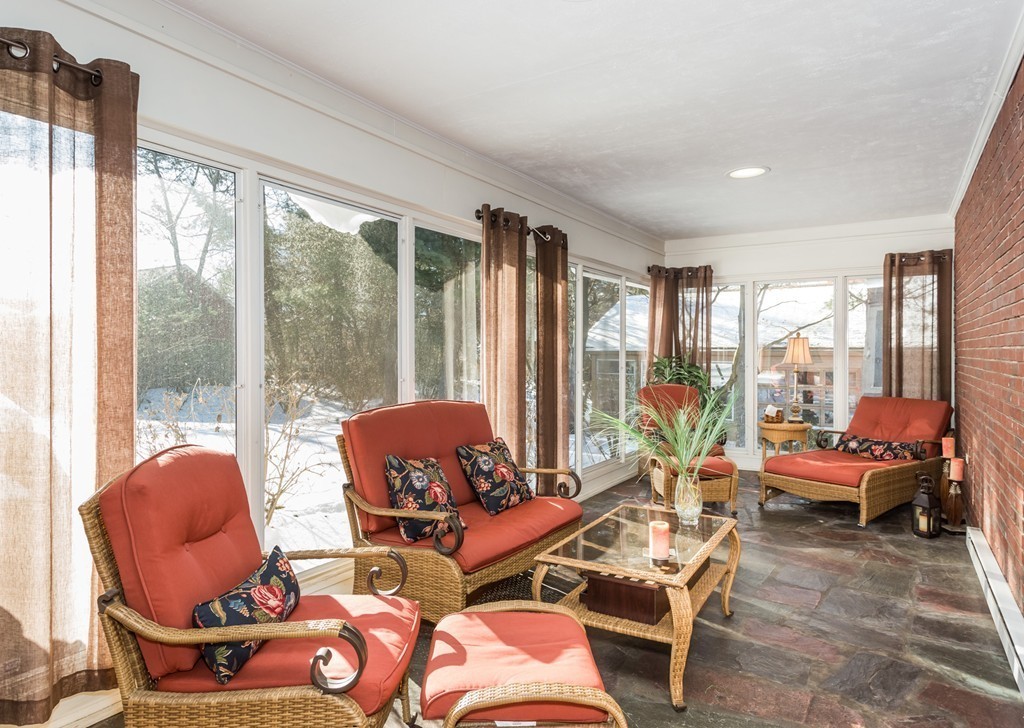 63 Briarcliff Road Longmeadow, MA 01106 - Photo 10 of 30 Gallery Image 10