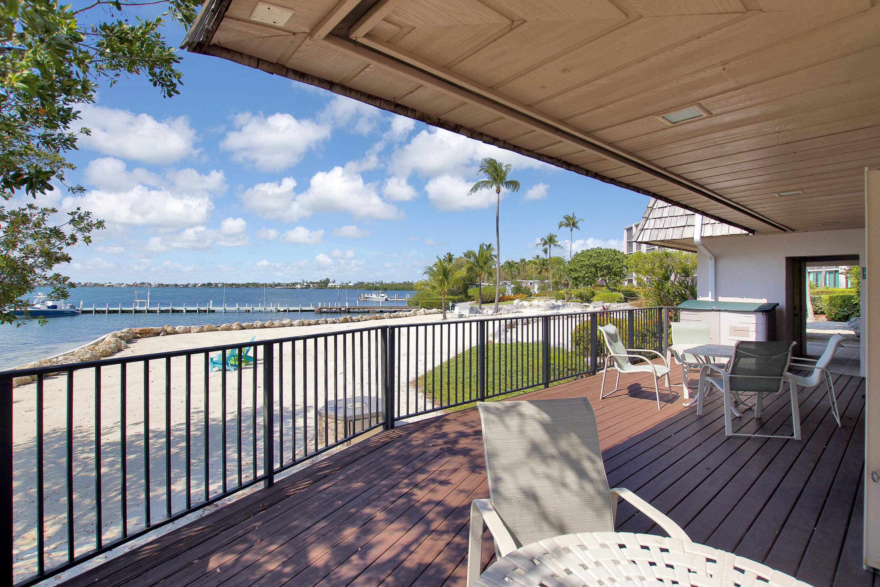 97652 Overseas Highway, Unit P6 Key Largo, FL 33037 - Photo 49 of 79 Clubhouse Deck 326516-18