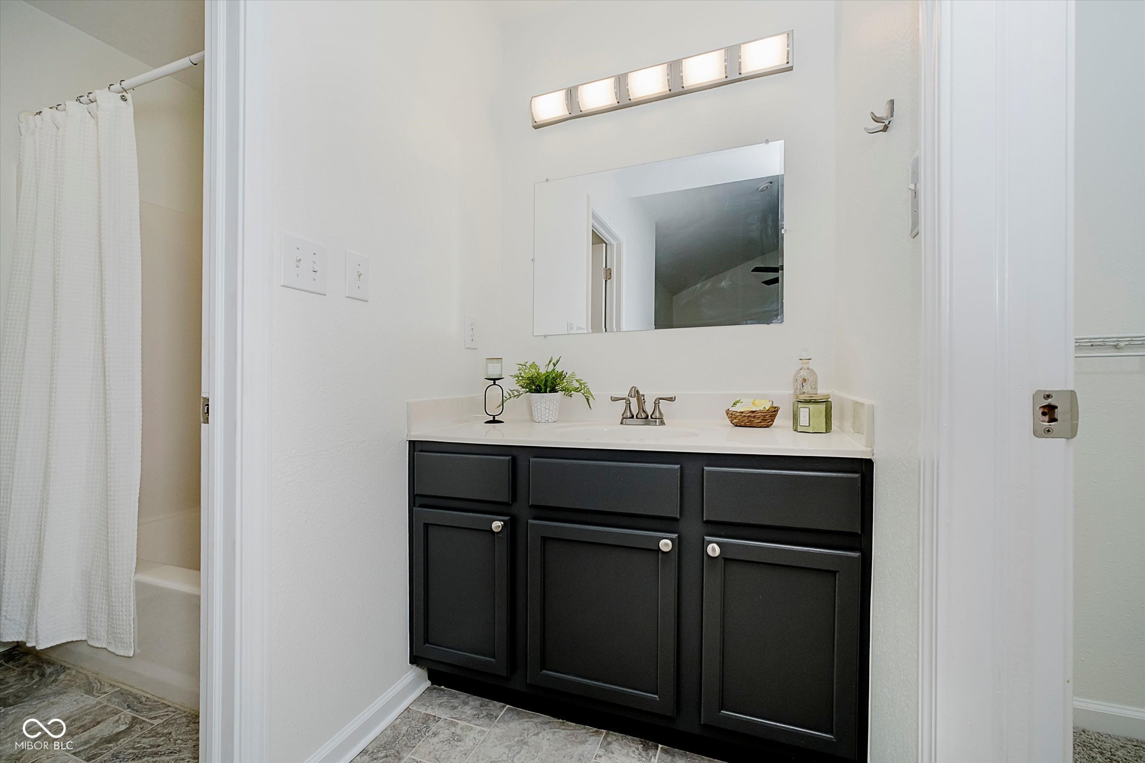 9689 Exchange Street Fishers, IN 46038 - Photo 20 of 26 Gallery Image 20