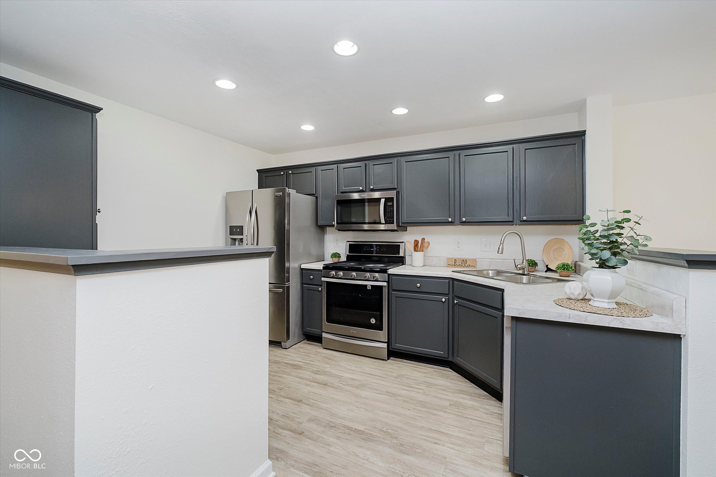 9689 Exchange Street Fishers, IN 46038 - Photo 8 of 26 Gallery Image 8
