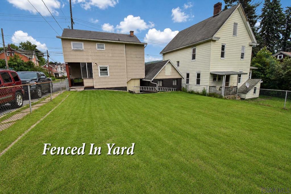 188 Stone Street Johnstown, PA 15906 - Photo 4 of 27