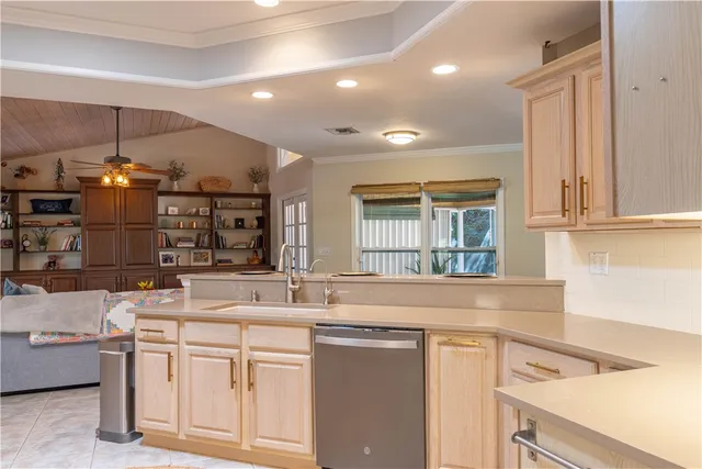 $799,000 | 300 Cathedral Oaks Drive, Vero Beach, FL 32963