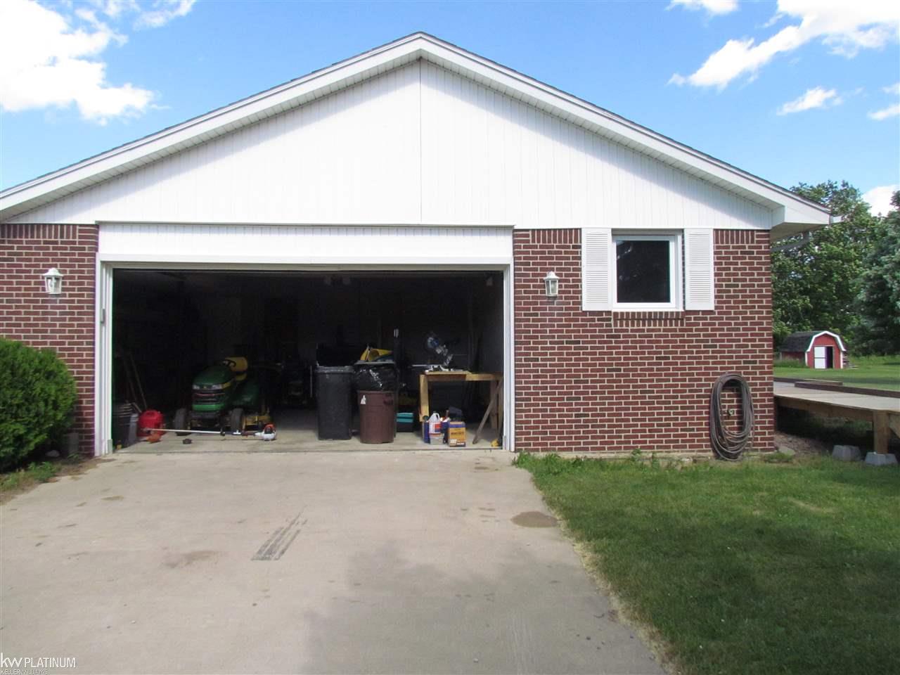 21790 Bordman Road Armada, MI 48005 - Photo 37 of 39 31350627-36.JPG