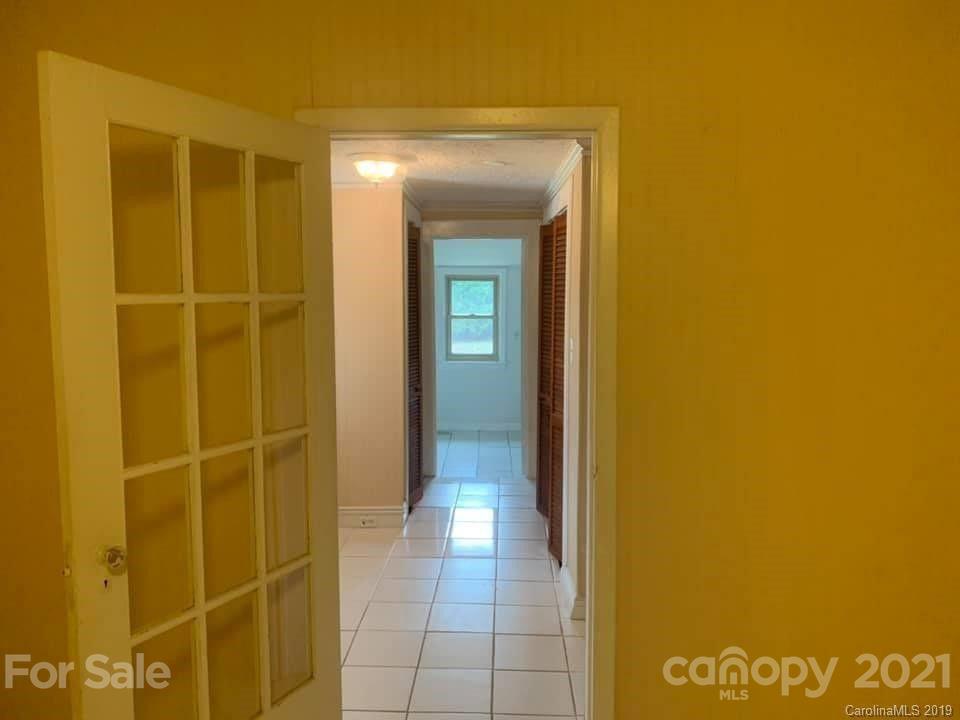 290 John Smith Road Rutherfordton, NC 28139 - Photo 10 of 16 a view of a bathroom
