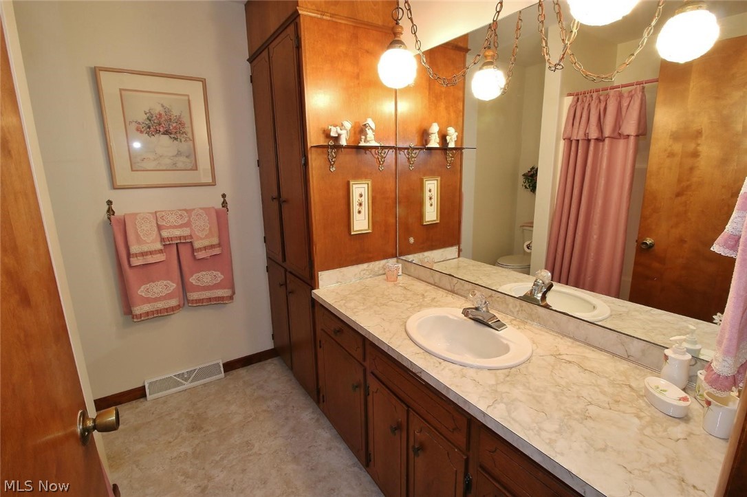 60 County Line Road Hopewell, OH 43746 - Photo 8 of 18 Gallery Image 8