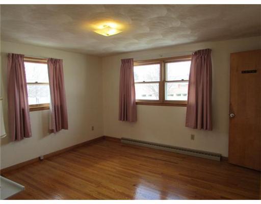 5330 Ridgewood Road East Springfield, OH 45503 - Photo 7 of 12