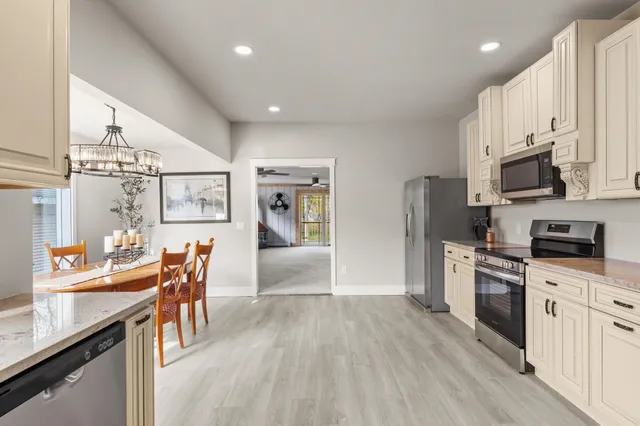 $375,000 | 209 Lake Montello Wi 53949, Montello, WI 53949