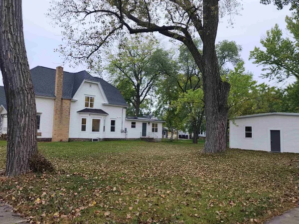 $375,000 | 209 Lake Montello Wi 53949, Montello, WI 53949