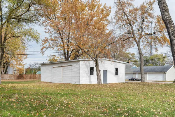 $375,000 | 209 Lake Montello Wi 53949, Montello, WI 53949