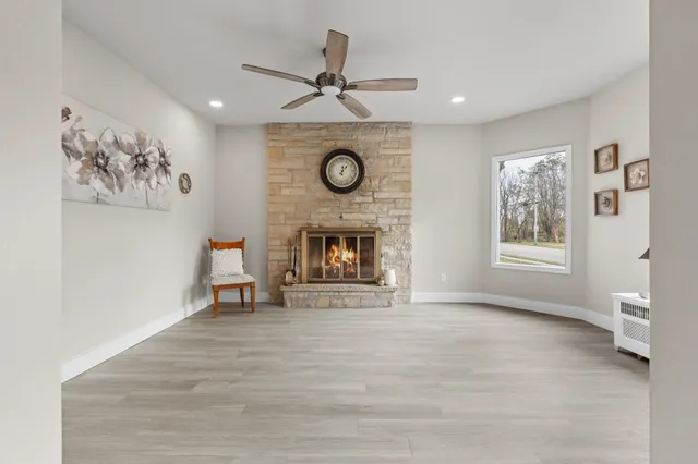 $375,000 | 209 Lake Montello Wi 53949, Montello, WI 53949