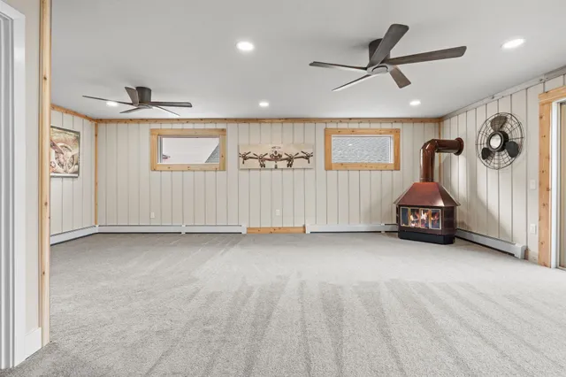 $375,000 | 209 Lake Montello Wi 53949, Montello, WI 53949