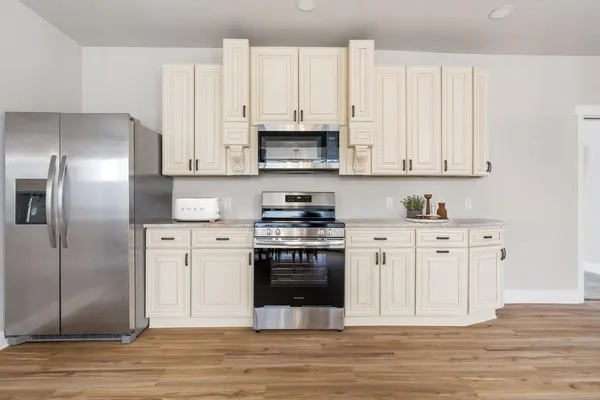 $375,000 | 209 Lake Montello Wi 53949, Montello, WI 53949