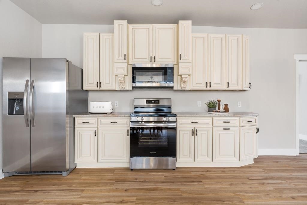 209 Lake Montello Wi 53949 Montello, WI 53949 - Photo 7 of 47