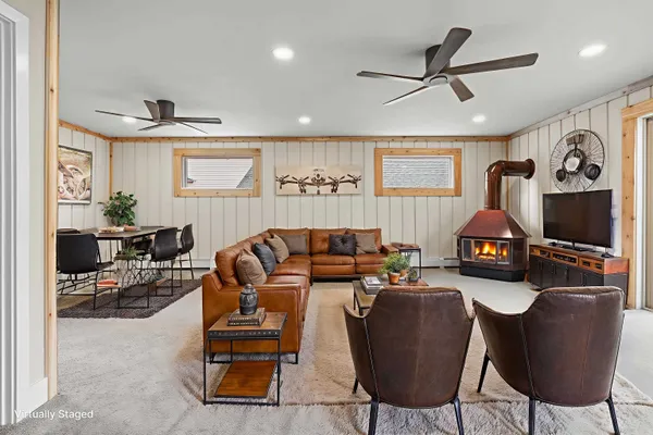 $375,000 | 209 Lake Montello Wi 53949, Montello, WI 53949