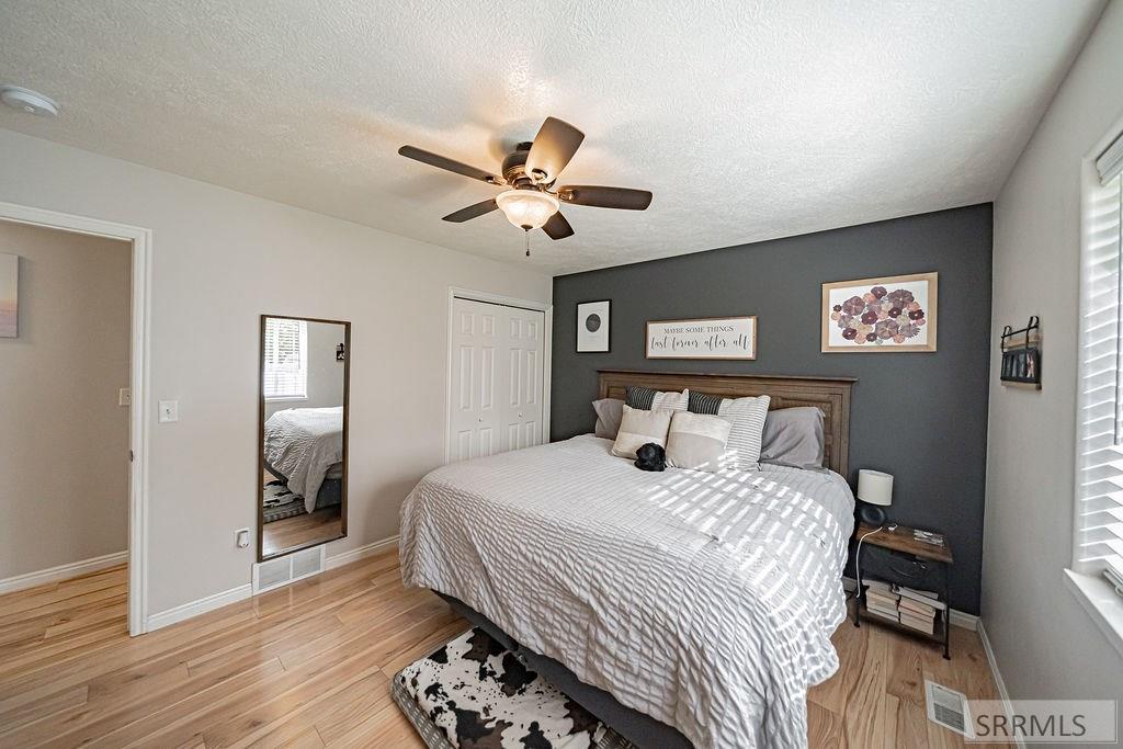 4216 Edgewood Circle Ammon, ID 83406 - Photo 17 of 33 Main Bedroom