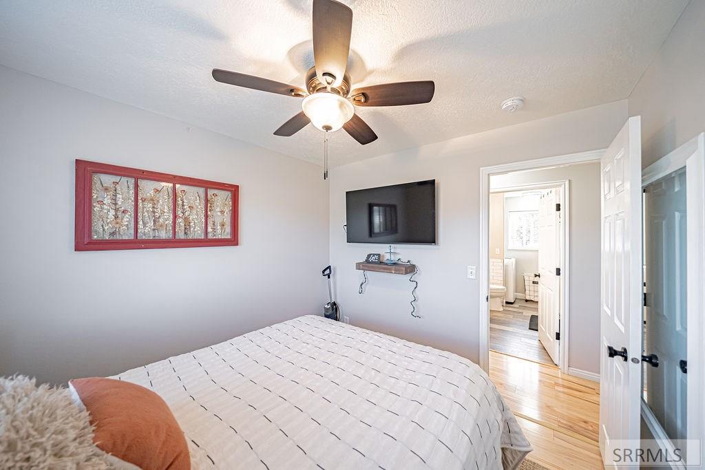 4216 Edgewood Circle Ammon, ID 83406 - Photo 26 of 33 Bedroom 3