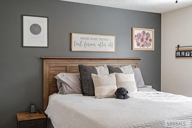 $349,900 | 4216 Edgewood Circle, Ammon, ID 83406