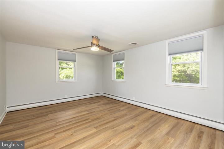 902 Croton Road Wayne, PA 19087 - Photo 22 of 37 an empty room with a window