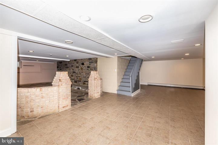 902 Croton Road Wayne, PA 19087 - Photo 34 of 37 a view of empty room with a white walls