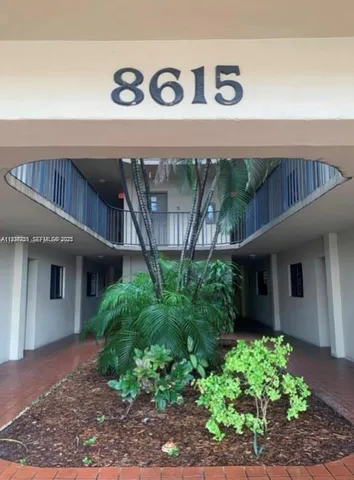 $2,250 | Fountainebleau, Miami, FL 33126