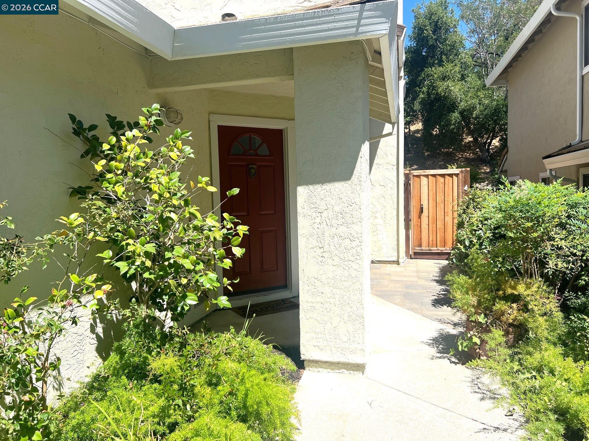 1115 Crest Ridge Lane Concord, CA 94521 - Photo 3 of 17