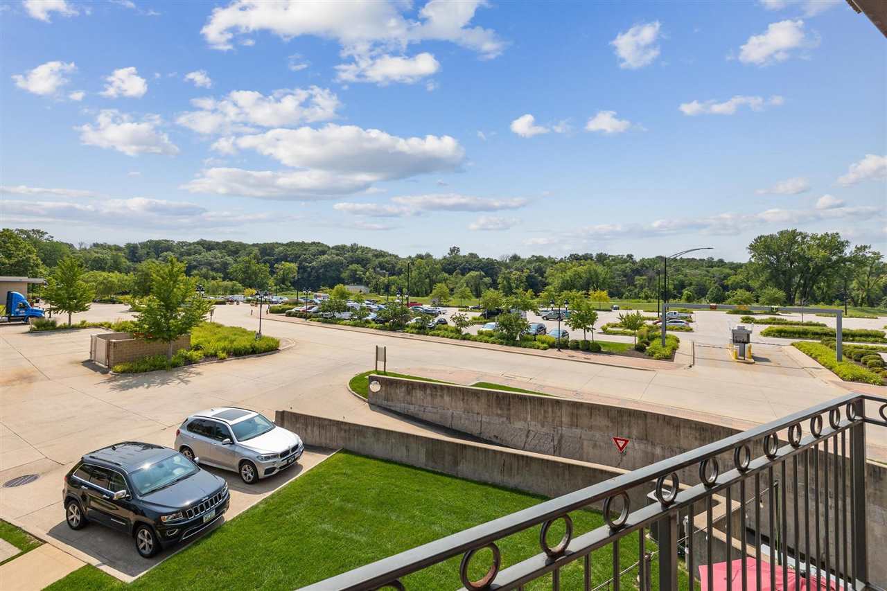 843 Quarry Road, Unit 213 Coralville, IA 52241 - Photo 2 of 8 Gallery Image 2