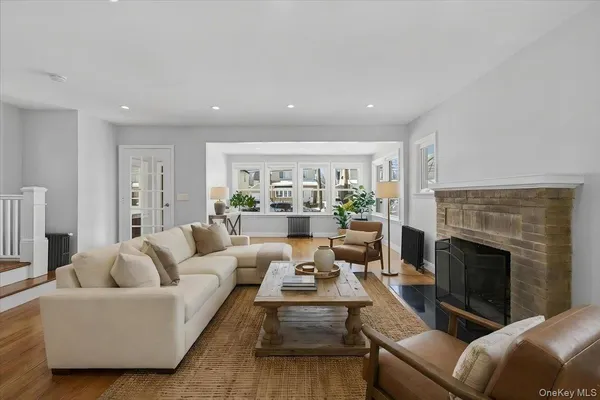 $975,000 | 109-73 200th Street | Hollis