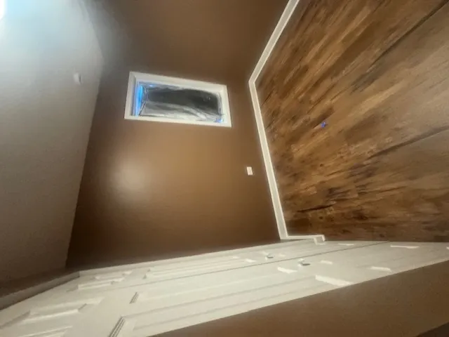 $325,000 | 608 Front Street, Aurora, IL 60505