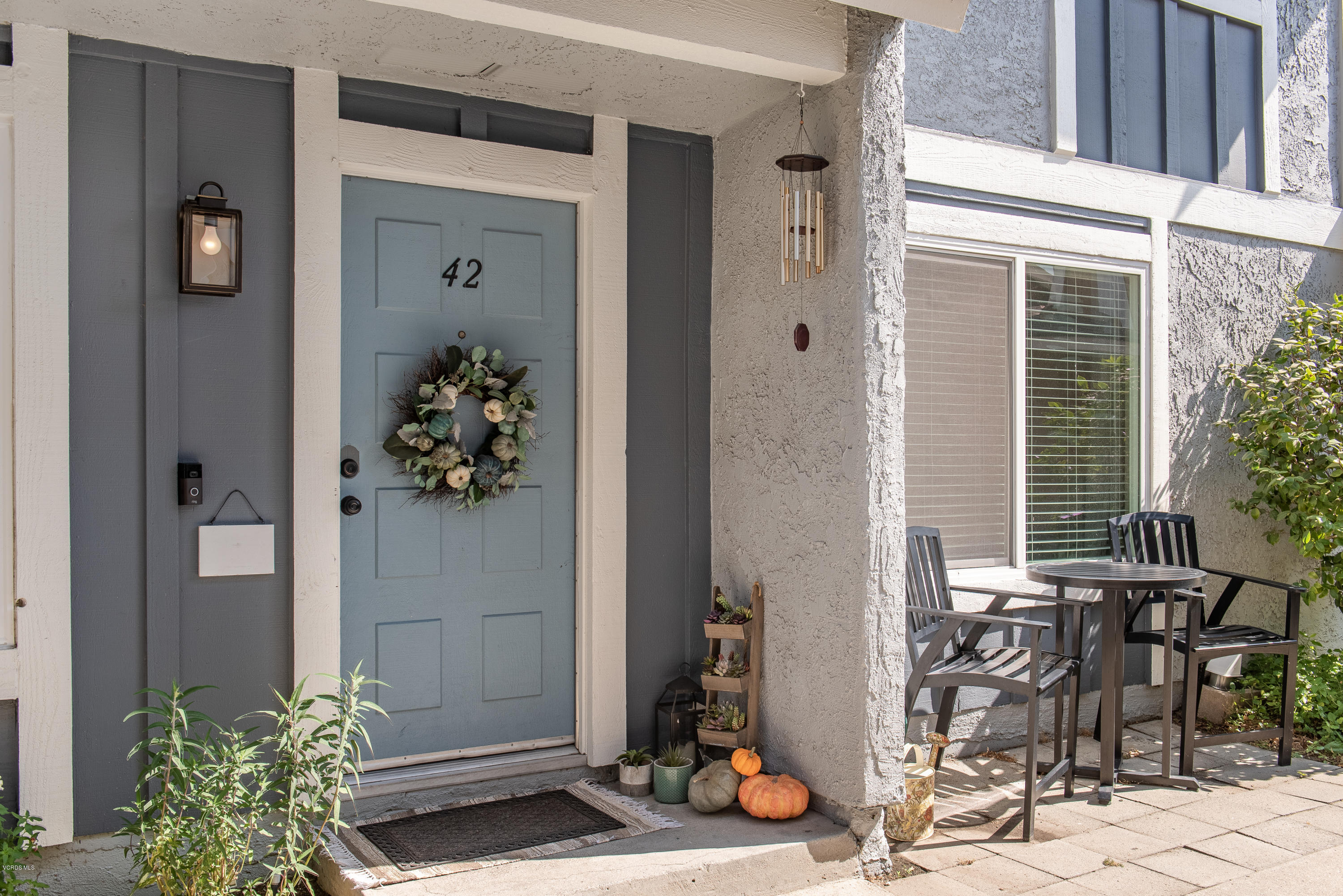 561 Spring Road, Unit 42 Moorpark, CA 93021 - Photo 2 of 28 561 Spring Rd Moorpark-2