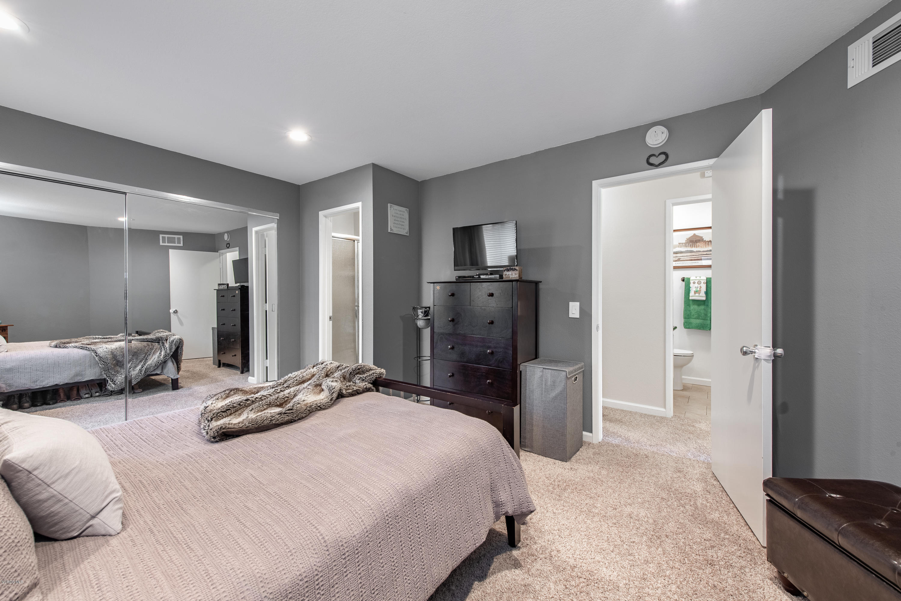 561 Spring Road, Unit 42 Moorpark, CA 93021 - Photo 14 of 28 561 Spring Rd Moorpark-15