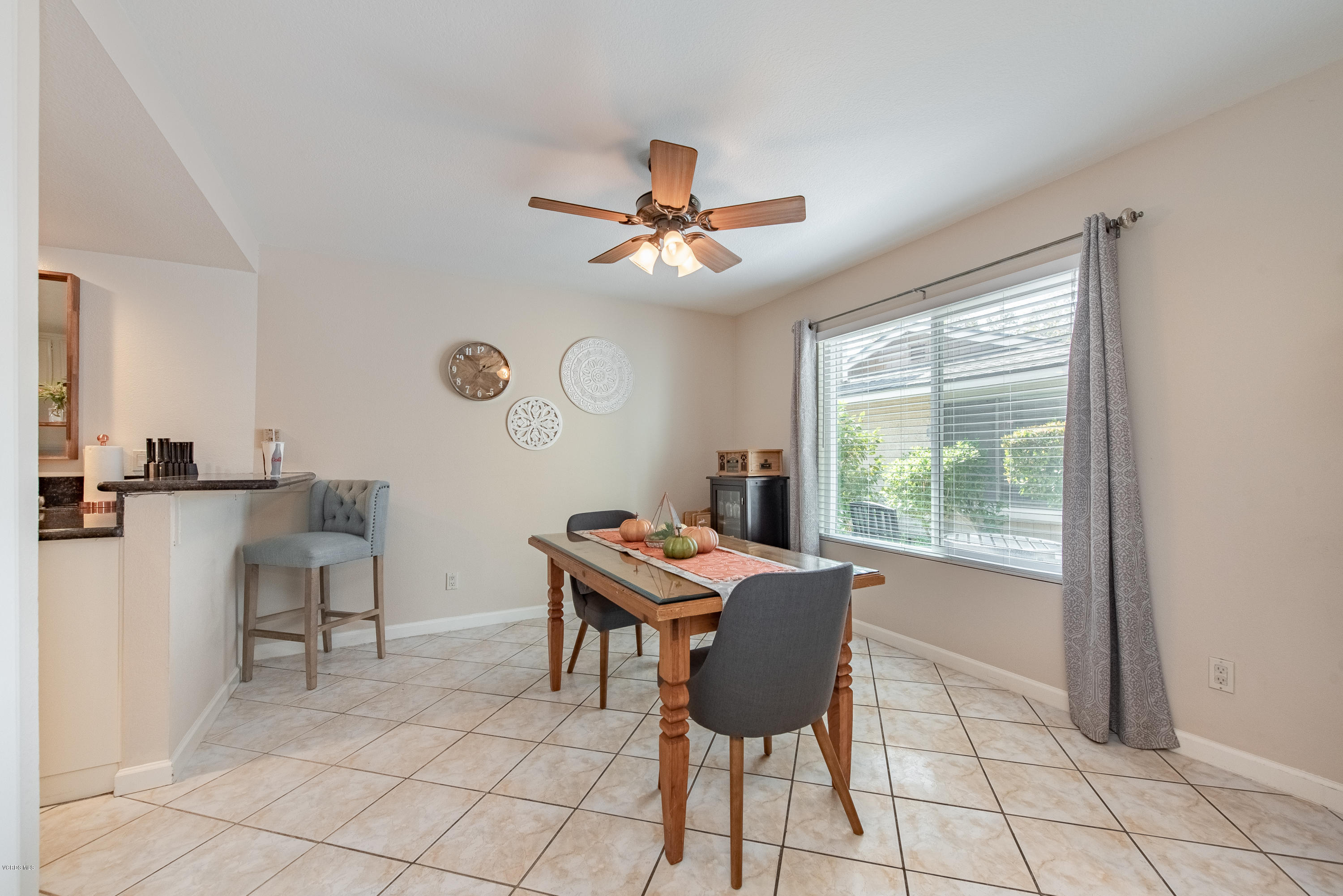 561 Spring Road, Unit 42 Moorpark, CA 93021 - Photo 7 of 28 561 Spring Rd Moorpark-7