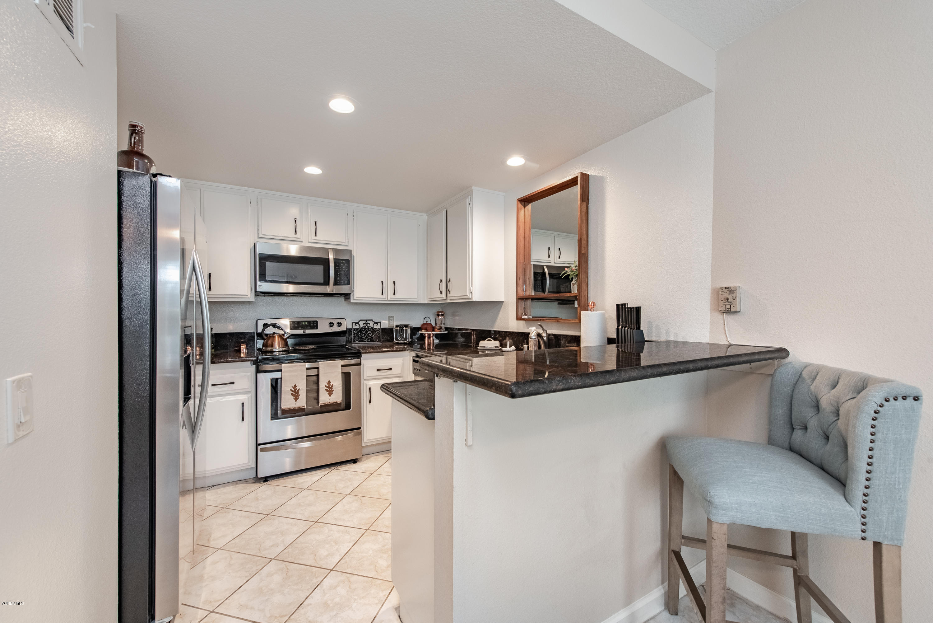 561 Spring Road, Unit 42 Moorpark, CA 93021 - Photo 8 of 28 561 Spring Rd Moorpark-9