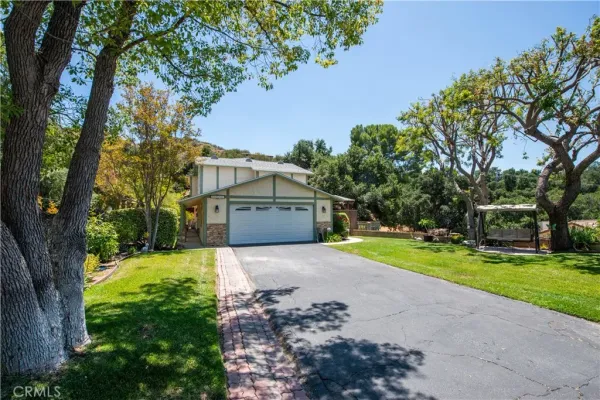 $1,169,000 | 25023 Everett Drive, Newhall, CA 91321