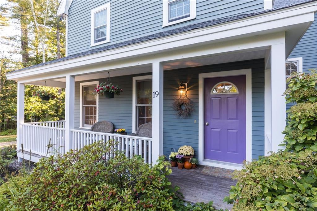 19 Passaic Road Cape Neddick, ME 03902 - Photo 3 of 34 While away the hours on your front...
