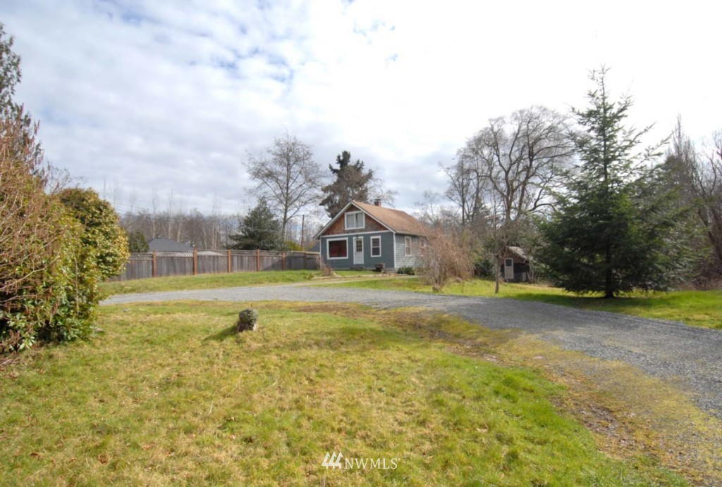 10513 Southwest Bank Road Vashon, WA 98070 - Photo 1 of 1 Gallery Image 1