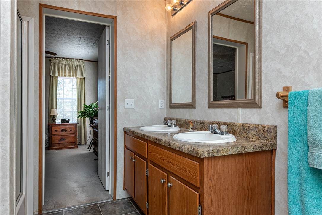 161 Robin Circle Pickens, SC 29671 - Photo 20 of 36 Gallery Image 20
