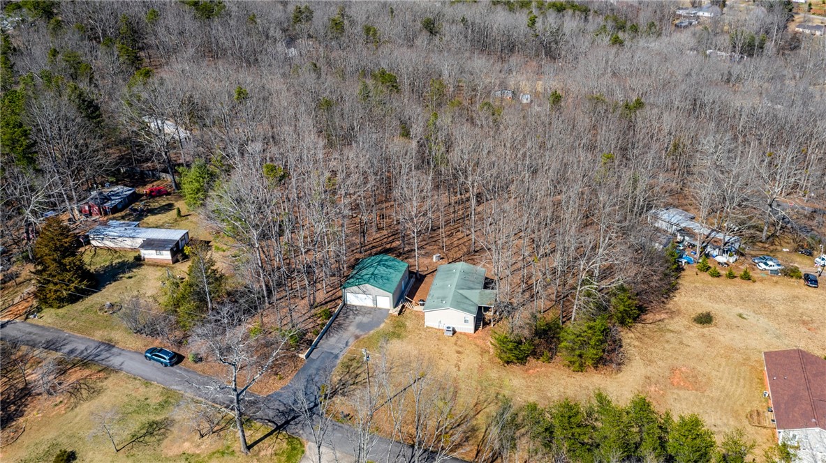 161 Robin Circle Pickens, SC 29671 - Photo 33 of 36 Gallery Image 33