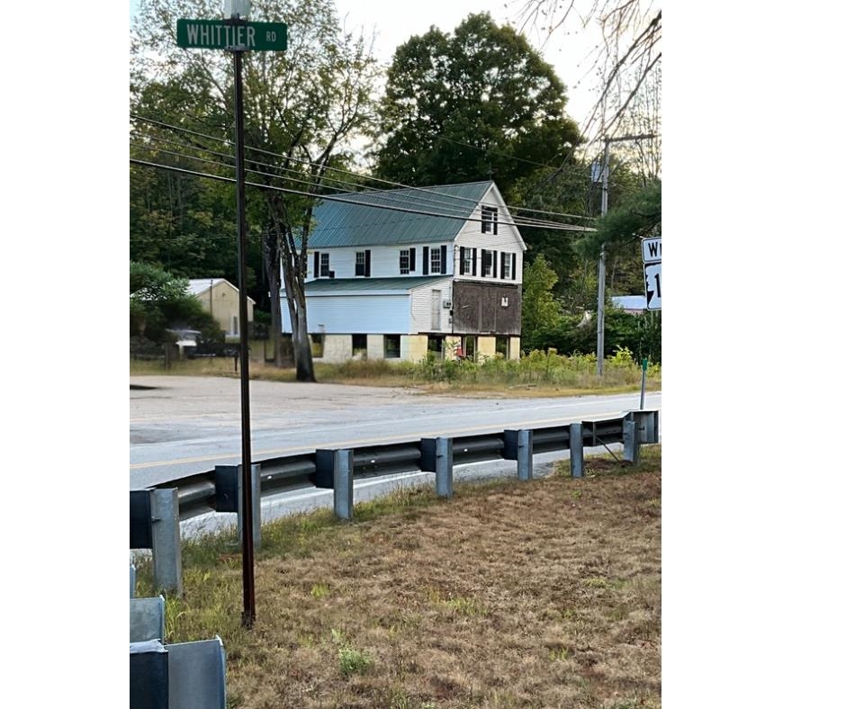 190 Whittier Road Tamworth, NH 03890 - Photo 4 of 9