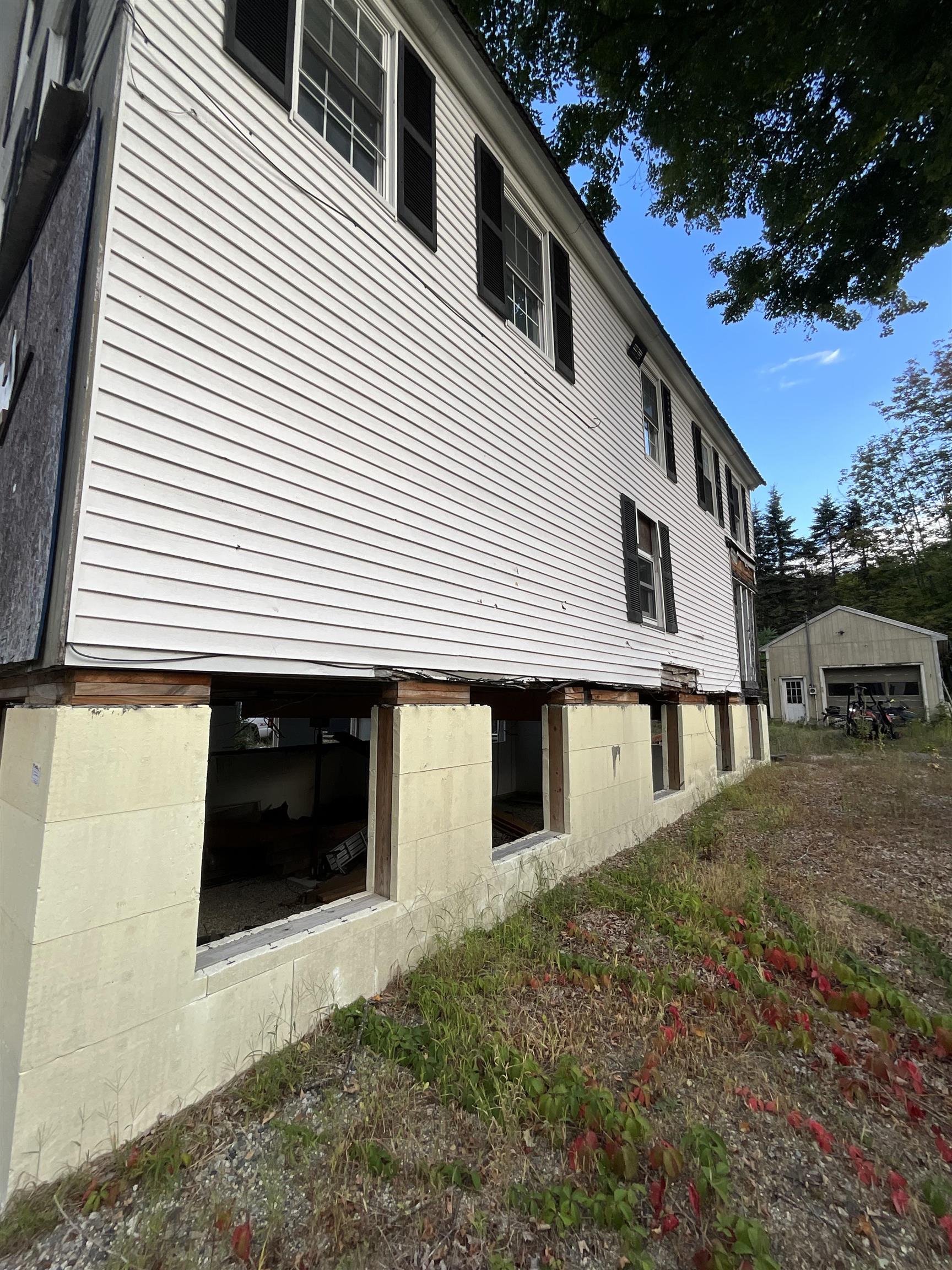 190 Whittier Road Tamworth, NH 03890 - Photo 5 of 9