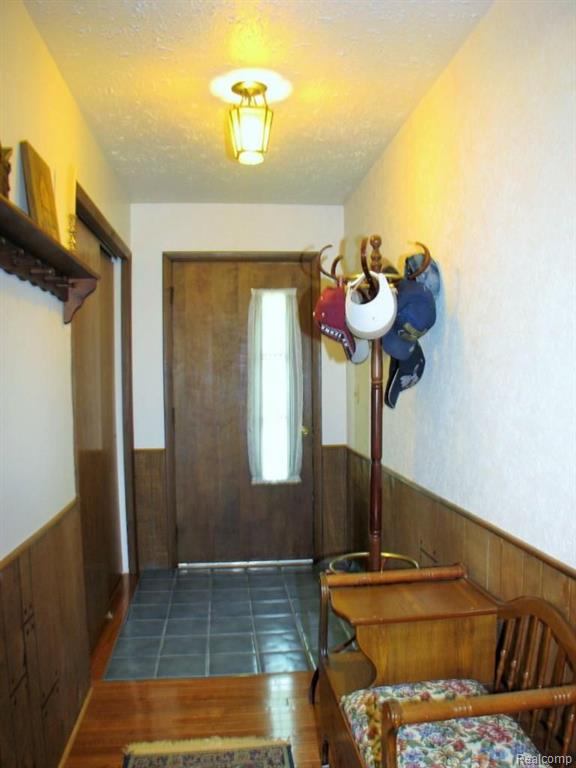 4150 Bird Road Clarkston, MI 48348 - Photo 6 of 21