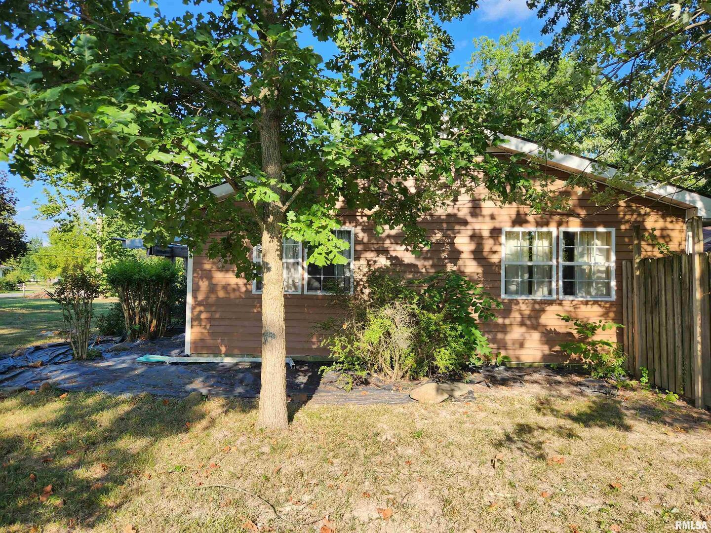 5628 Coal Street Sesser, IL 62884 - Photo 35 of 63