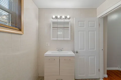 $279,999 | 1633 South Rosewood Street, Philadelphia, PA 19145