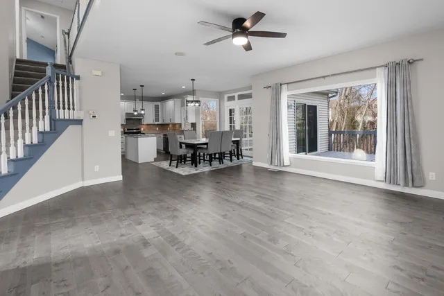 $599,999 | 3120 Summertree Avenue, Bettendorf, IA 52722